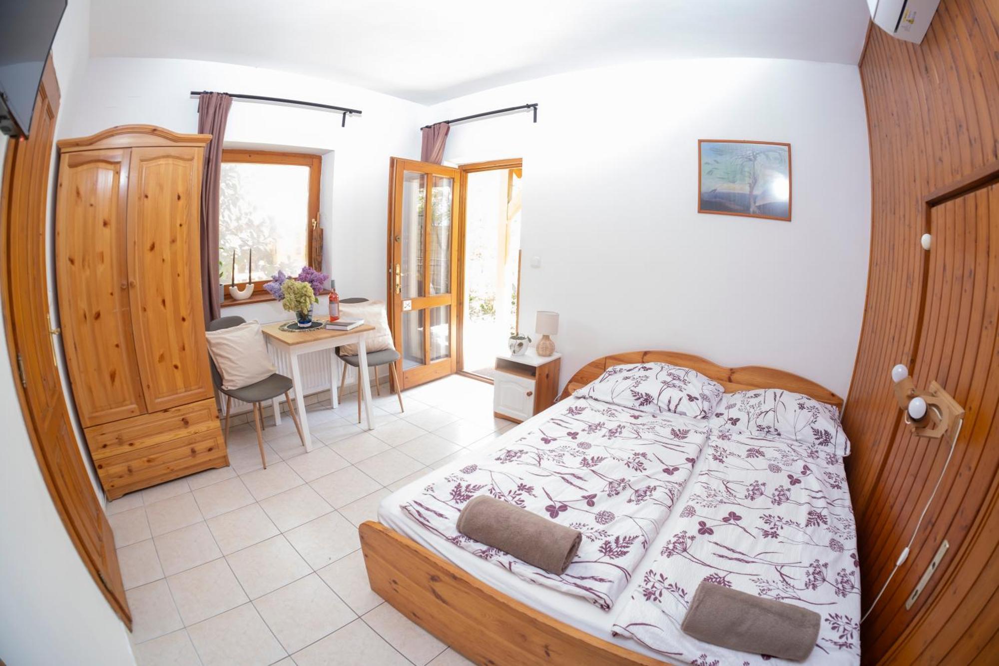Vicze Apartmanhaz Siofok Bagian luar foto